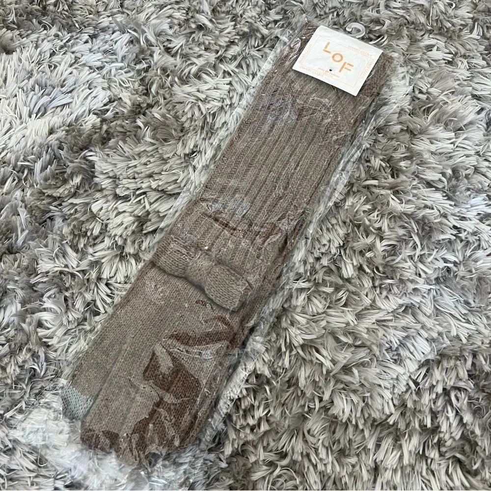 NWT Brown Long Gloves Mittens With Bow One Size